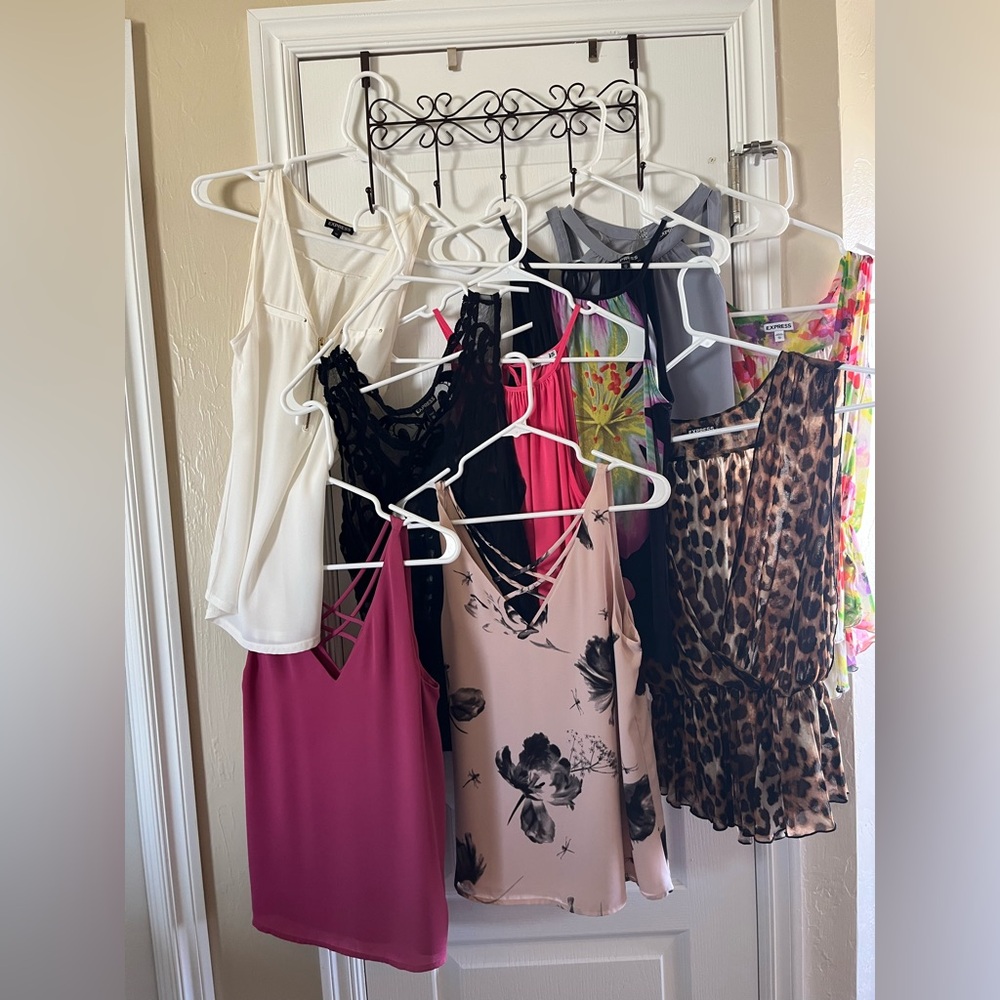 Express bundle 9 different Blouses